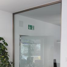 Feste Trennwand ohne Tür 04