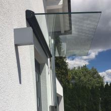 Glas Vordach Stiff Plus 06